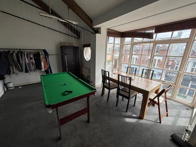 Double Room Available in 4-Bed Flat 🏡 Main Photo
