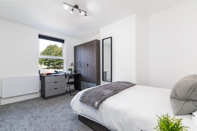 Brand New Ensuite Rooms in Hyde Park - Bills Inc Main Photo