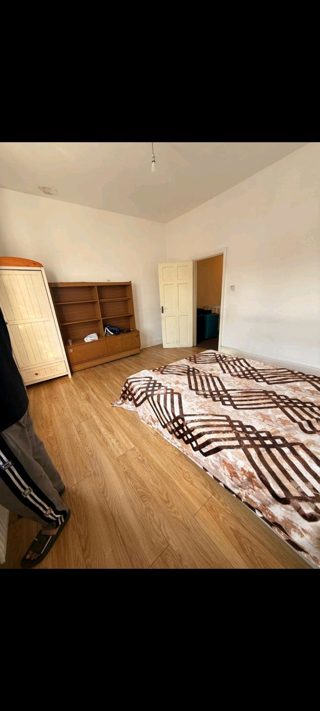 Room for rent Main Photo