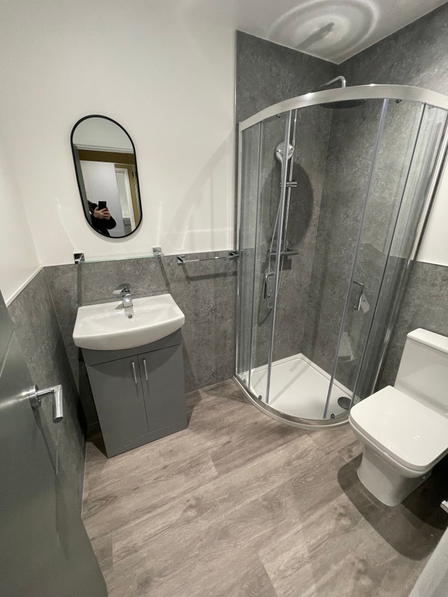 New Studio all bills Inc-In City Centre Main Photo