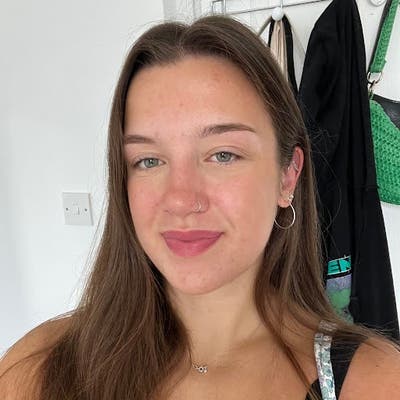 Hi, I'm looking for a flat/house/room around ... Main Photo