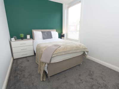 Cozy Double Room for Single Professional  Main Photo