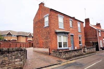 Ground Floor En-Suite Room – Church Walk, Worksop Main Photo