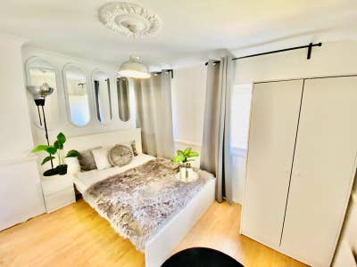 Double Room in Barking Riverside with Garden Main Photo