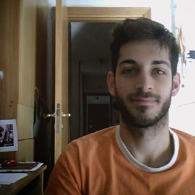 Professional Male seeks a single or double room Main Photo