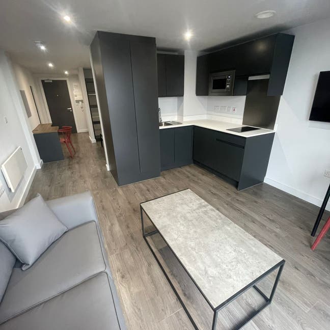 Student Studio!! Liverpool Main Photo
