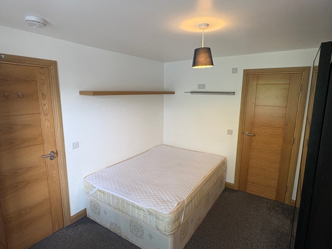 Double Room with En-suite bathroom  Main Photo