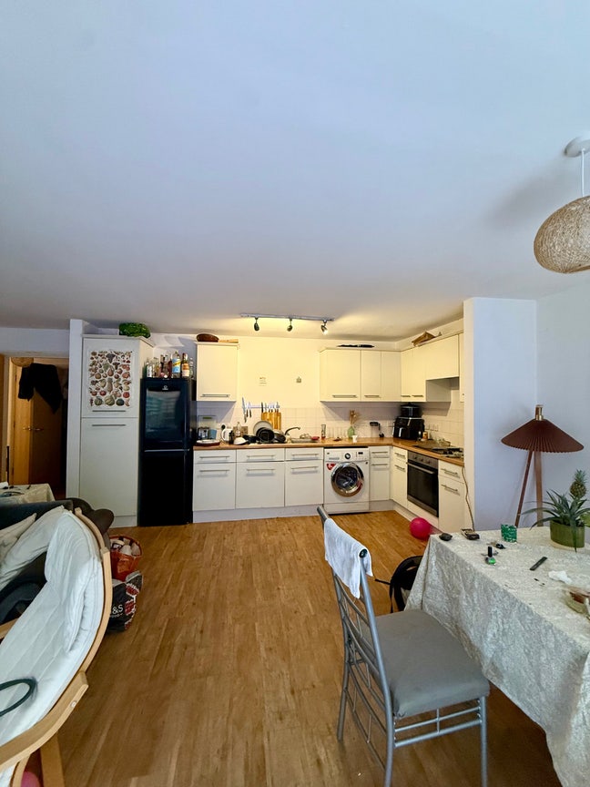 Spacious flat in Homerton with lounge  Main Photo