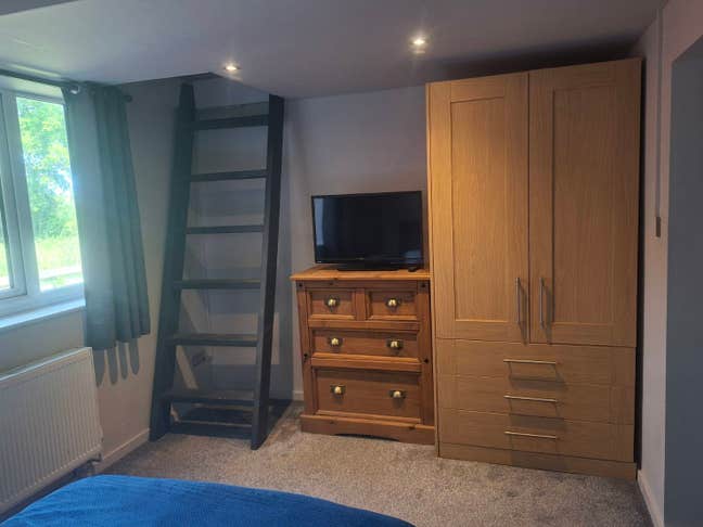 ✨️Premium Double Mezzanine Room-Ensuite Shower✨️ Main Photo