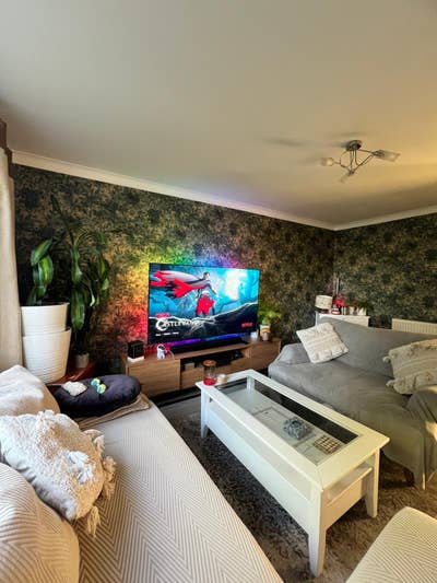 Bright Double Room in Great Location (Tram & Bus) Main Photo