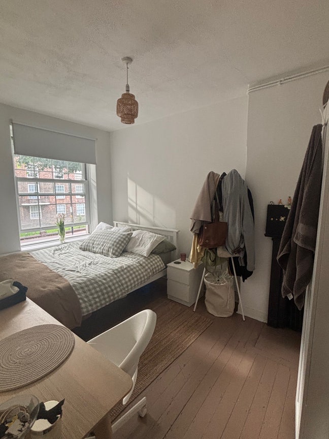 Double room in Zone 1 (E&C) Main Photo