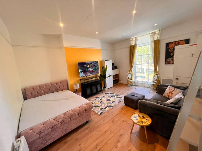 Rooms Available Bills Included Main Photo