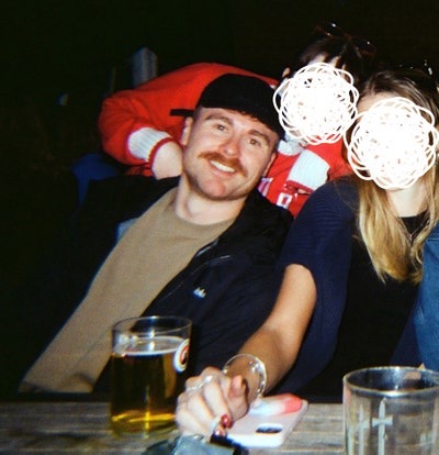 29 year old graphic designer looking for a room Main Photo