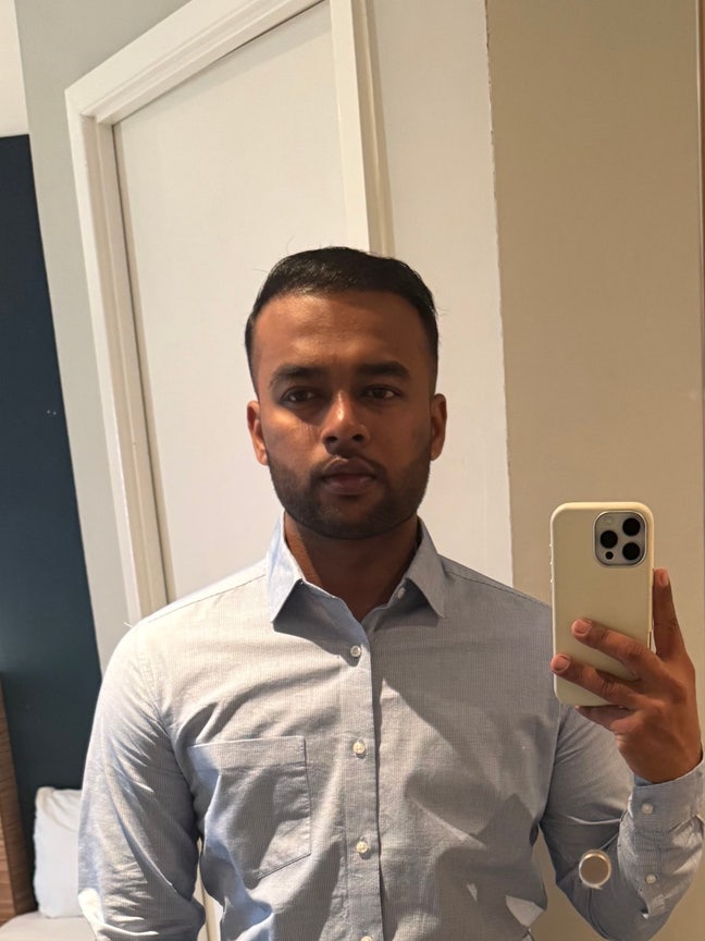 Professional Male seeks a single or double room Main Photo