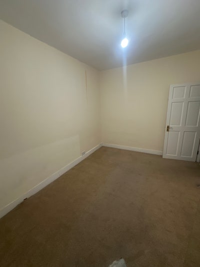 Room share Main Photo