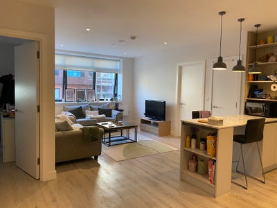 Cute, connected flat in Ancoats with an ensuite!  Main Photo