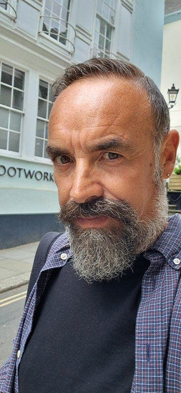50 year old Male seeks a single or double room Main Photo