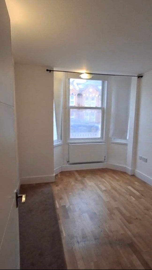 SW17 Room with utilities included  Main Photo