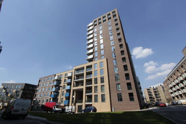 *High Rise-Beautiful Double Room in Greenwich* Main Photo