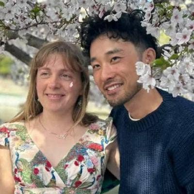 Looking for a room for a couple Main Photo