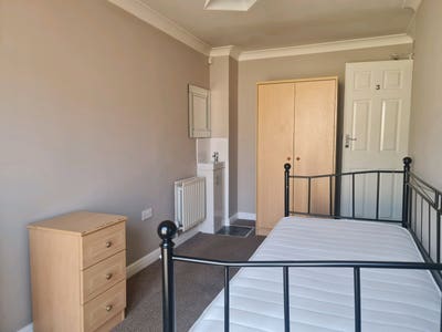  Room 1 available now! Room 3 Available August 1st Main Photo
