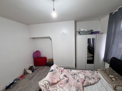 1 doubleroom available in 2bhk property Main Photo
