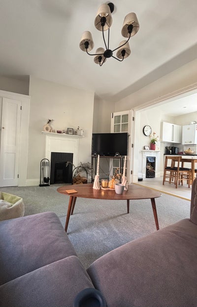 Double room in a bright and cosy flat Main Photo