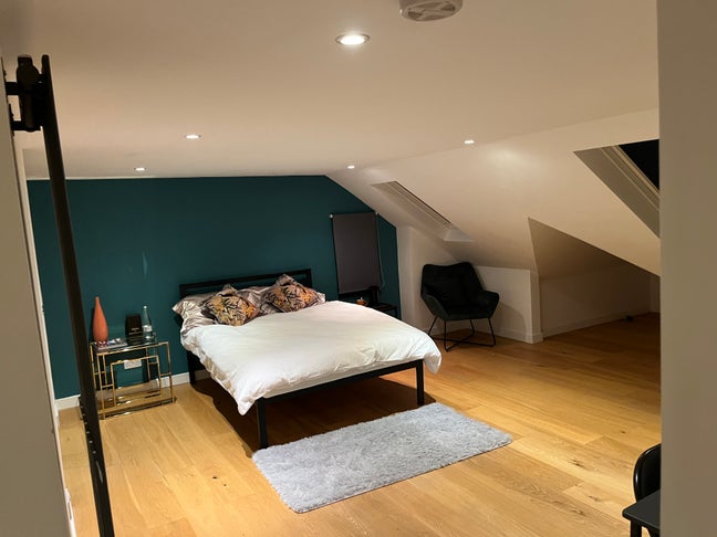 Willesden Green massive luxury onsuite 3 mins tube Main Photo