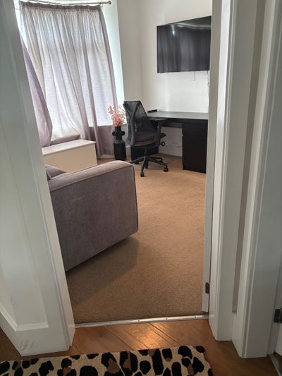 Spacious double room close to Royal Holloway Main Photo