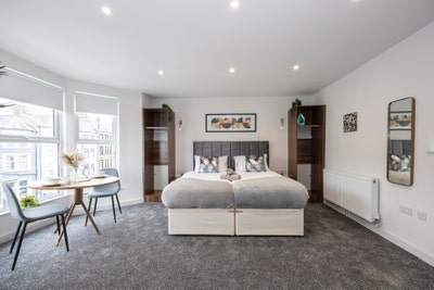 Serviced Studio Flats | Contractor Friendly Main Photo