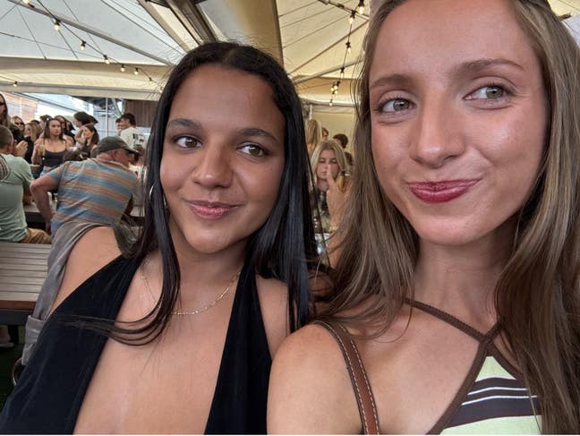 LOOKING FOR ROOMS OR TO BUDDY UP :) Main Photo
