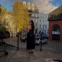 Professional House Share Room Wanted!  Main Photo