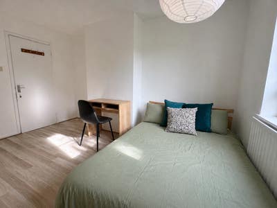 2 ROOMS - Aldgate East | ZONE 1!!! Main Photo