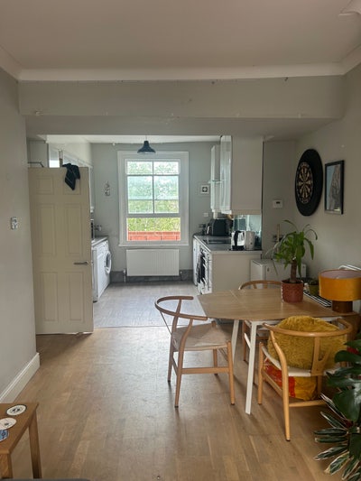 Double bed in Clapham 4-bed house - June 30th Main Photo