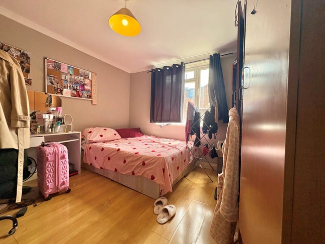 Modern 1 bedroom Hammersmith Main Photo