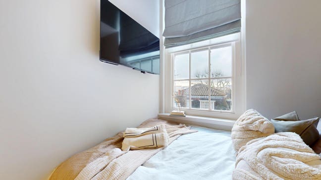 Luxury Studio in Chelsea Main Photo