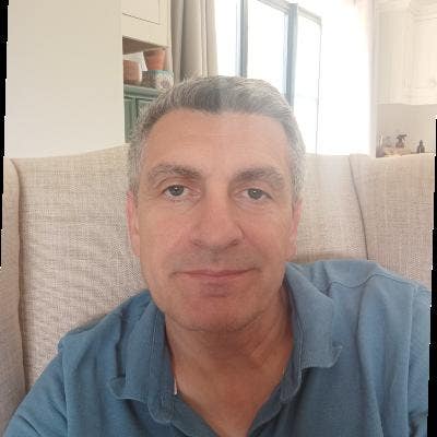 Hi,  I am Seb, 50year old originally from F... Main Photo