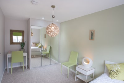 Your NEW EN SUITE ready for Summer! Main Photo