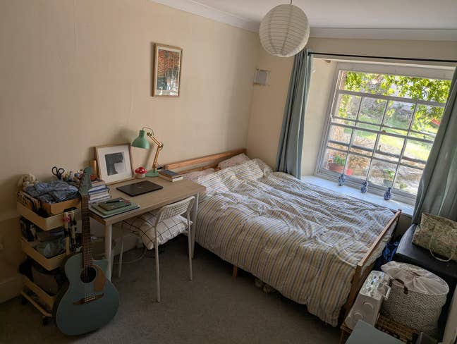 Double room in spacious 3 bed flat by Cotham Hill Main Photo
