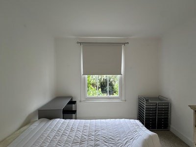 2 Bed Flat in Oval - 5m walk from Northern Line Main Photo