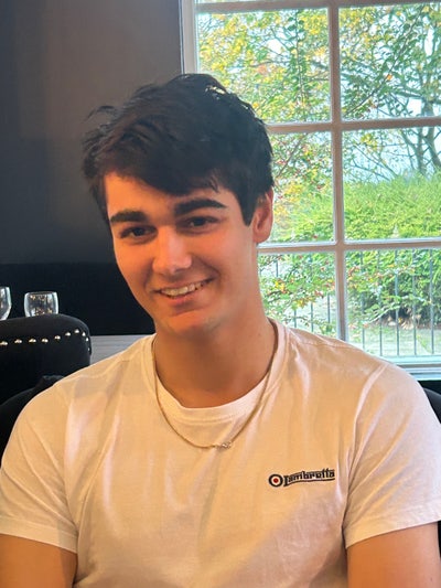 Finance Graduate moving to Leeds Main Photo