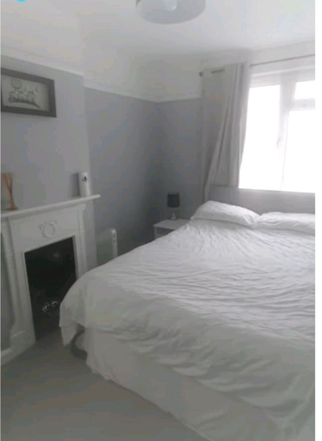 Lovely Quiet home in Knowle park Brislington  Main Photo