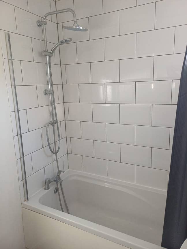 Double  bedroom for rent and a  single room Main Photo