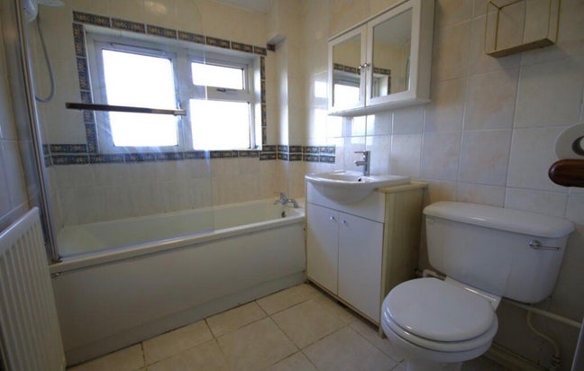 Spacious 2 double  bedrooms, Old Town, Stevenage  Main Photo