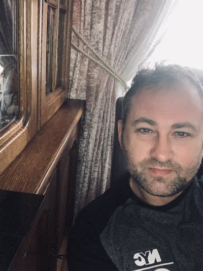 I am a professional male aged 47. I am lookin... Main Photo