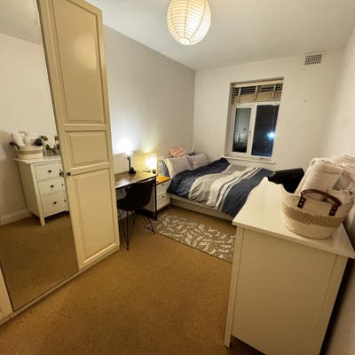 Double Room Available – 3 Min Walk from Station  Main Photo