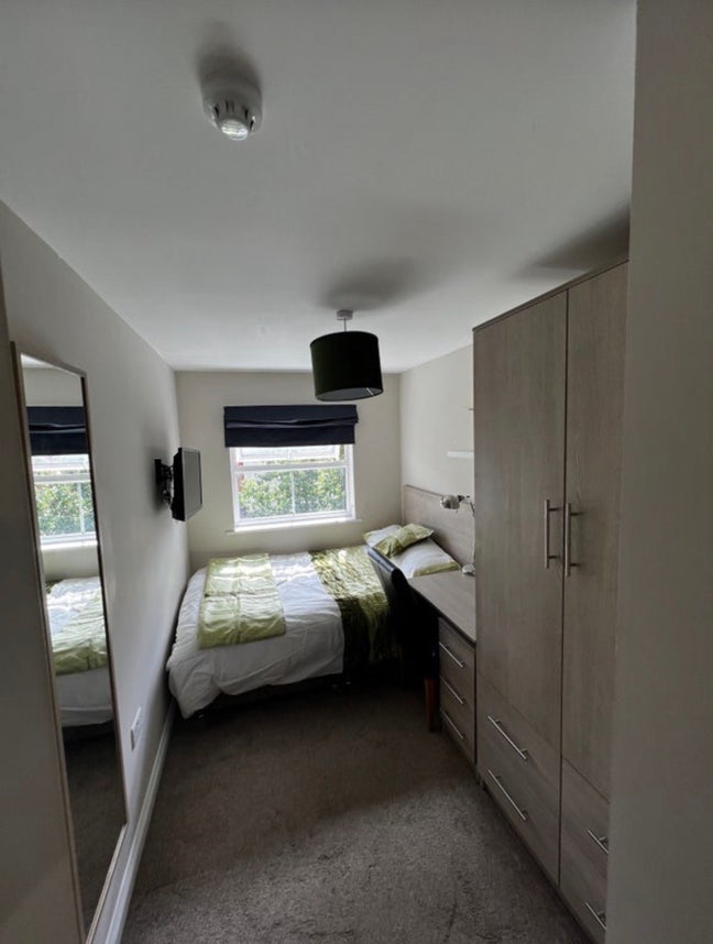 Spacious Ensuite Double Room in Shinfield, RG2 Main Photo