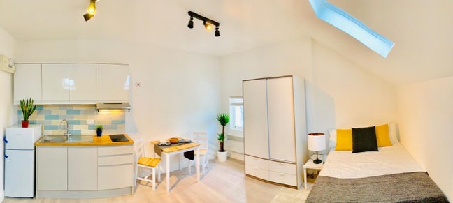 ✨🏡 3 Studio Flats to Let in - Dollis Hill Main Photo