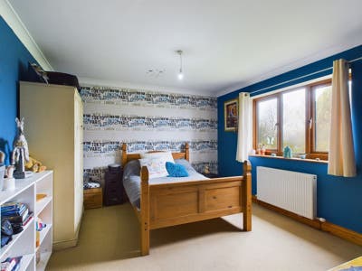 Double Furnished Room in Rural Property Carmarthen Main Photo
