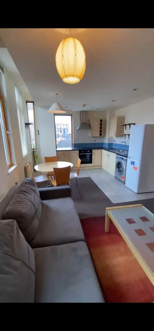Room in a Furnished 2-Bed Appartment, NQ Main Photo